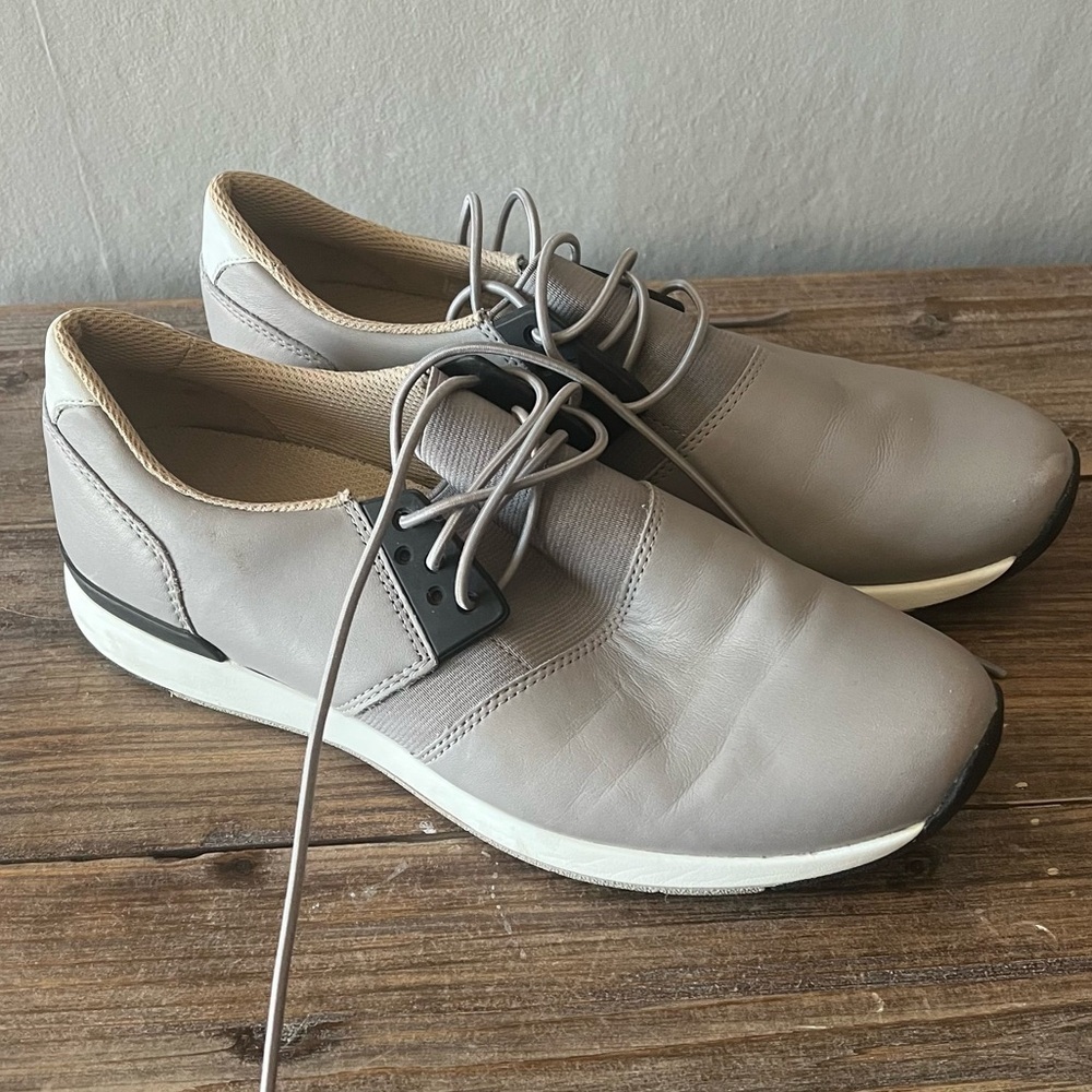 Vionic Carmen Women's Casual Supportive Sneaker Size 8
